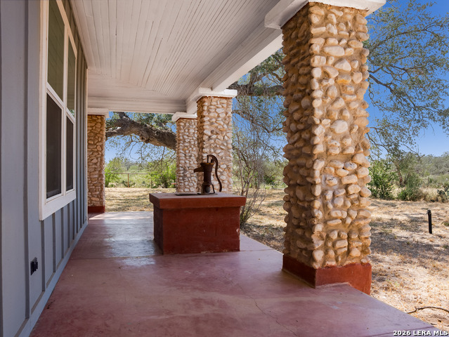 Image 11 of 26 For 21419 Us Highway 90