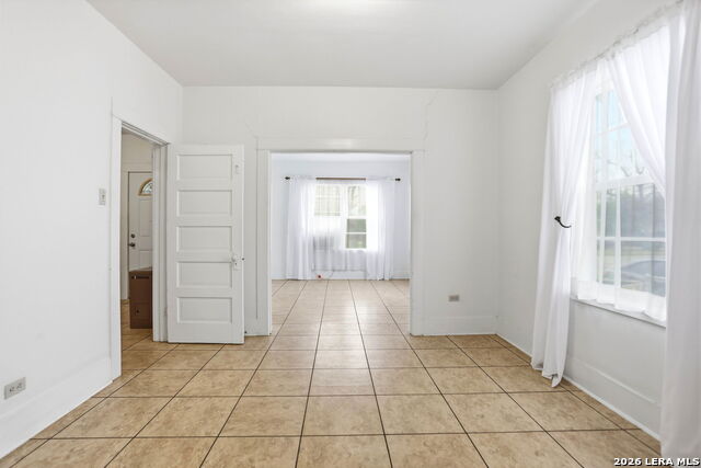 Image 10 of 24 For 751 Rivas  