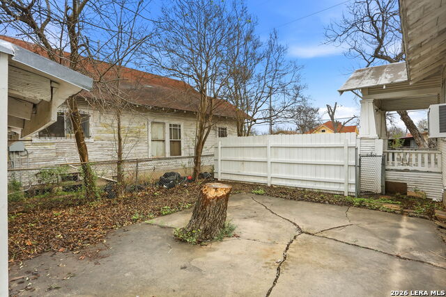 Image 21 of 24 For 751 Rivas  