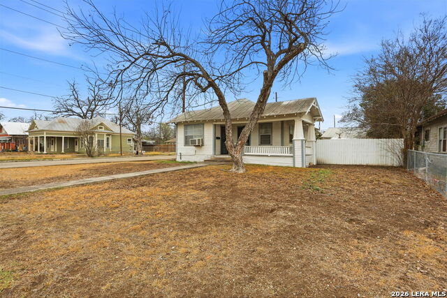 Image 3 of 24 For 751 Rivas  