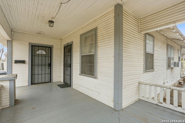 Image 5 of 24 For 751 Rivas  