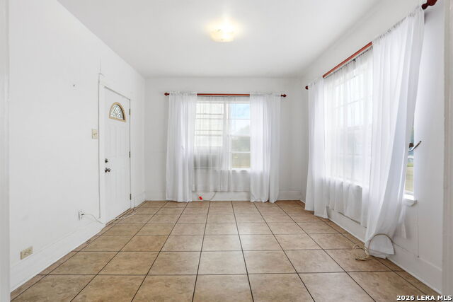 Image 6 of 24 For 751 Rivas  