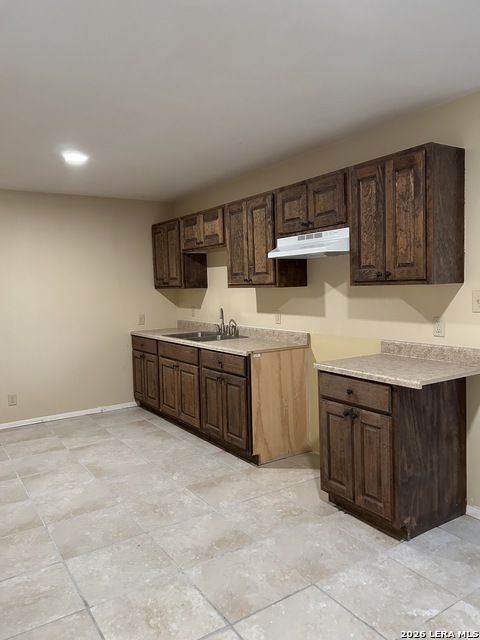 Image 7 of 9 For 501 Bowie E