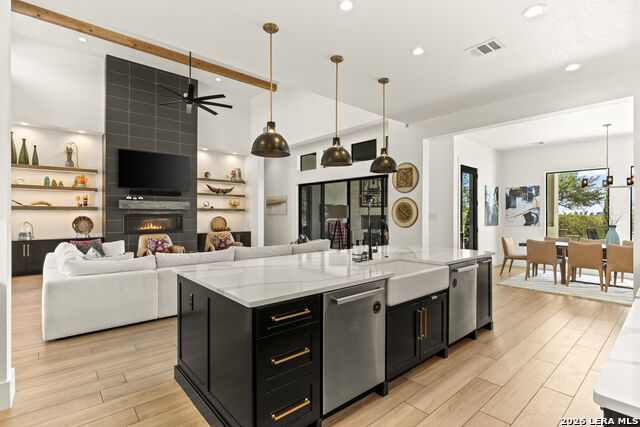 Listing photo id 9 for 23007 Daniel