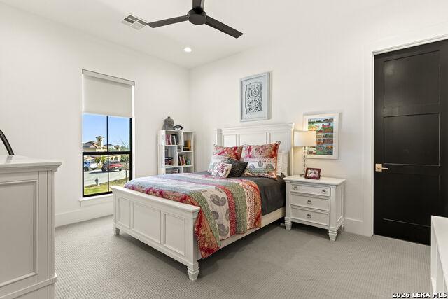 Listing photo id 26 for 23007 Daniel