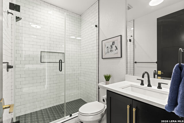 Listing photo id 31 for 23007 Daniel