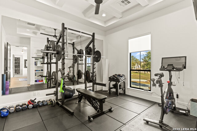 Listing photo id 32 for 23007 Daniel