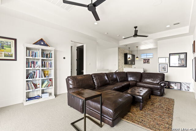 Listing photo id 34 for 23007 Daniel