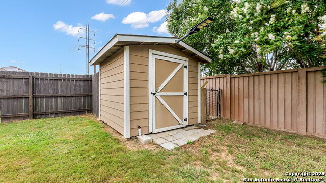 Image 19 of 20 For 7951 Brinson