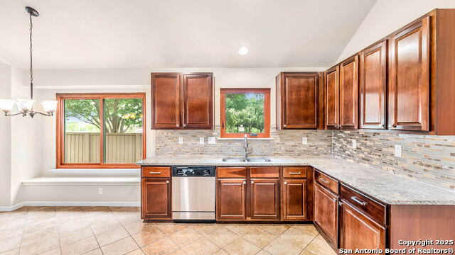 Image 3 of 20 For 7951 Brinson