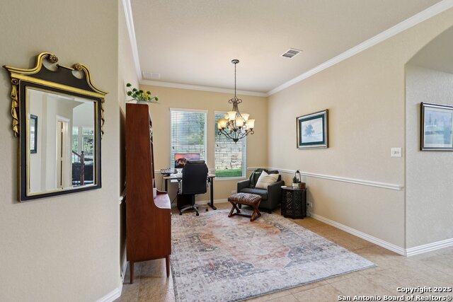 Listing photo id 16 for 3403 Navajo Peace