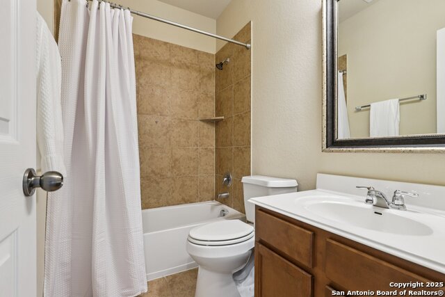 Listing photo id 31 for 3403 Navajo Peace