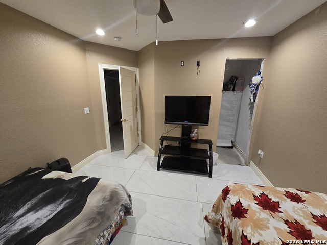 Image 23 of 49 For 420 Highlands