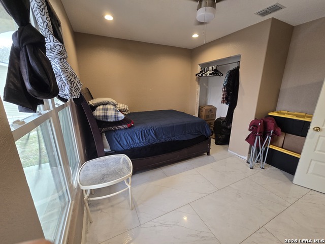 Image 26 of 49 For 420 Highlands