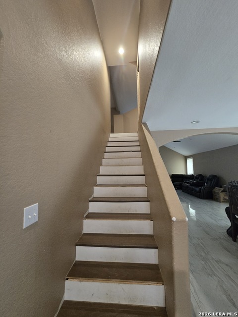 Image 30 of 49 For 420 Highlands