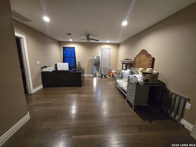 Image 32 of 49 For 420 Highlands