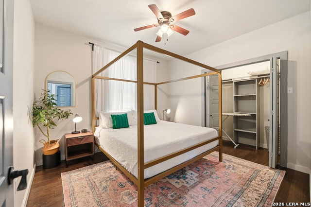 Image 24 of 37 For 419 Hackberry