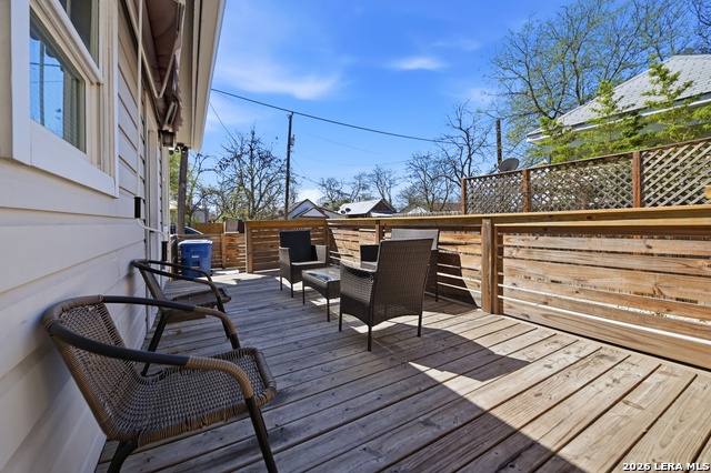 Image 35 of 37 For 419 Hackberry