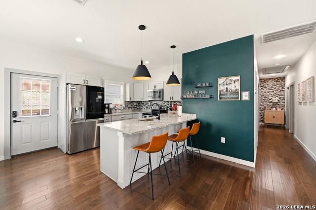 Image 8 of 37 For 419 Hackberry