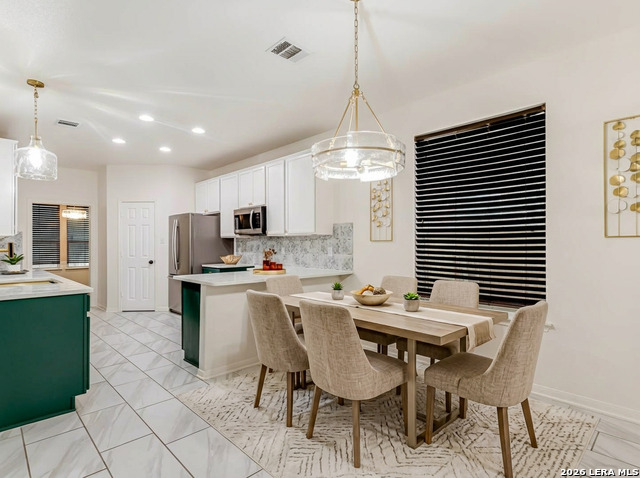 Image 10 of 39 For 8819 Ash Meadow