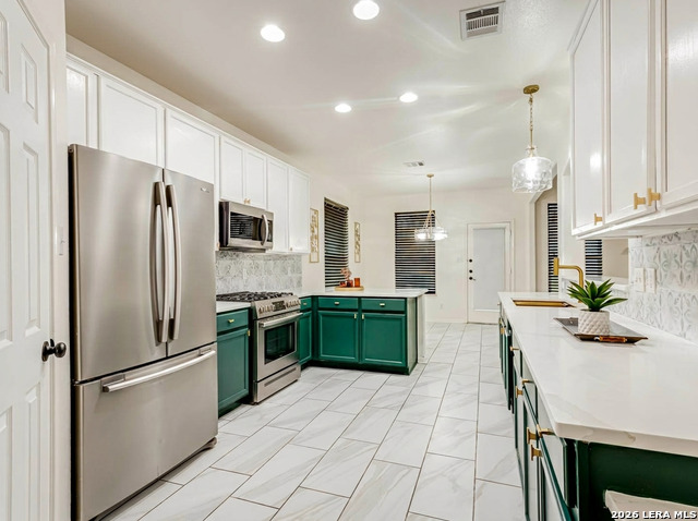 Image 14 of 39 For 8819 Ash Meadow