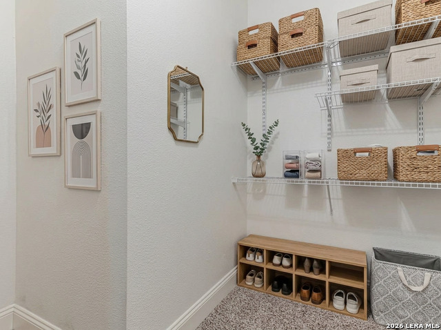 Image 27 of 39 For 8819 Ash Meadow