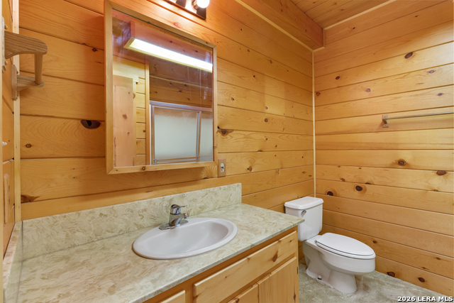 Listing photo id 14 for 22100 -2 Senior