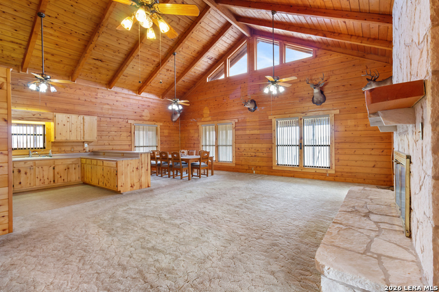 Listing photo id 2 for 22100 -2 Senior