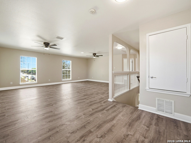 Image 20 of 43 For 8903 Scarlet Crk