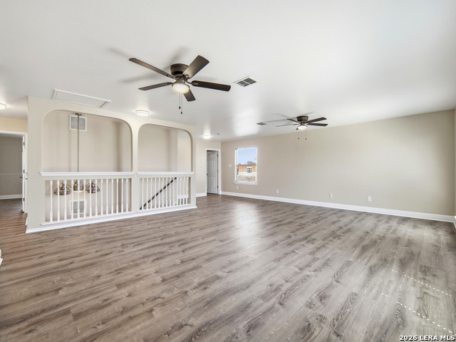 Image 21 of 43 For 8903 Scarlet Crk