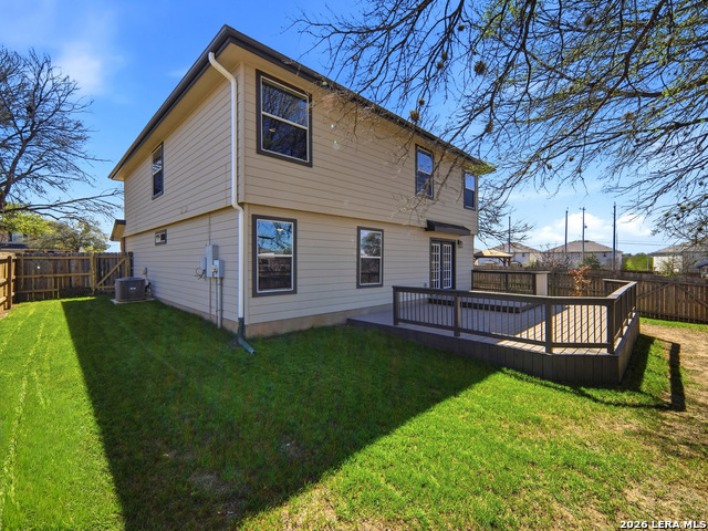 Image 31 of 43 For 8903 Scarlet Crk