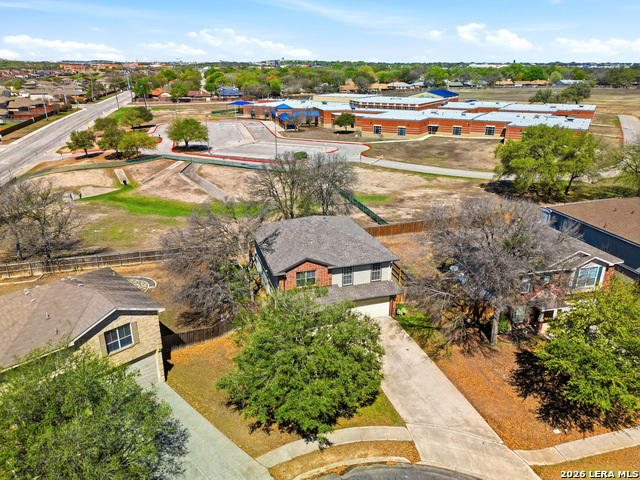 Image 5 of 43 For 8903 Scarlet Crk