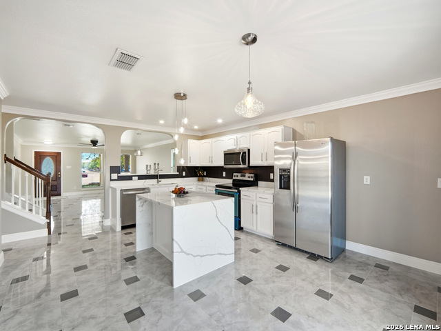 Image 9 of 43 For 8903 Scarlet Crk