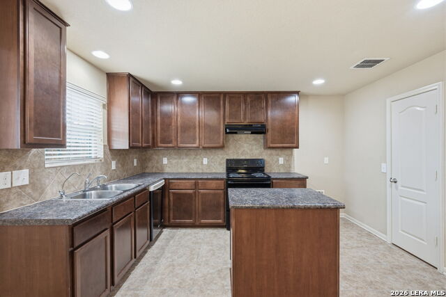 Image 15 of 31 For 8119 Monte Seco