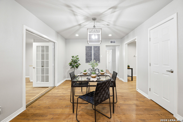 Image 16 of 35 For 425 Wright E