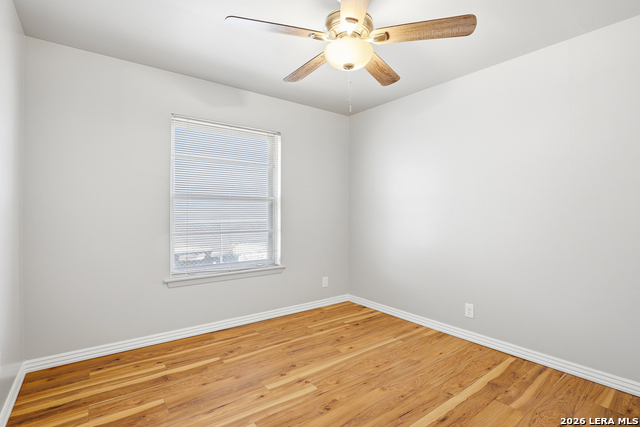 Image 28 of 35 For 425 Wright E