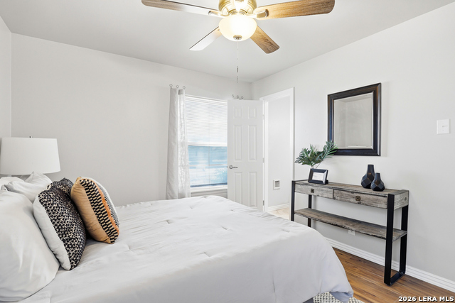 Image 3 of 35 For 425 Wright E