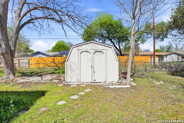 Image 34 of 35 For 425 Wright E