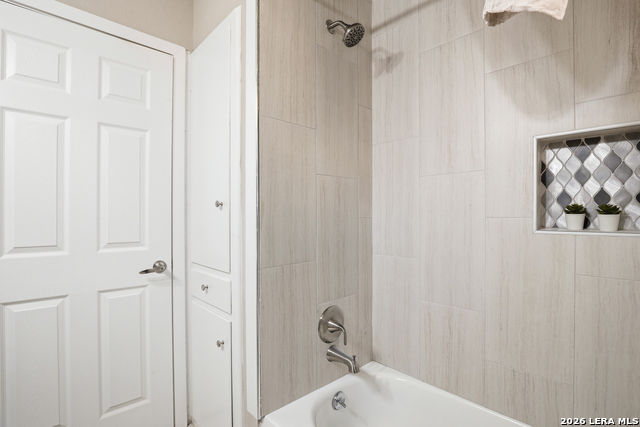 Image 7 of 35 For 425 Wright E