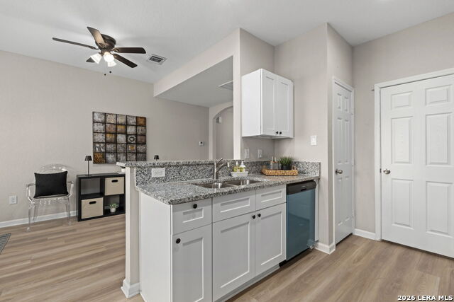 Image 13 of 45 For 611 Whiting  