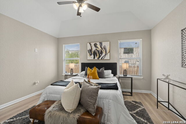 Image 35 of 45 For 611 Whiting  