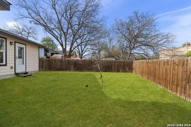 Image 39 of 45 For 611 Whiting  