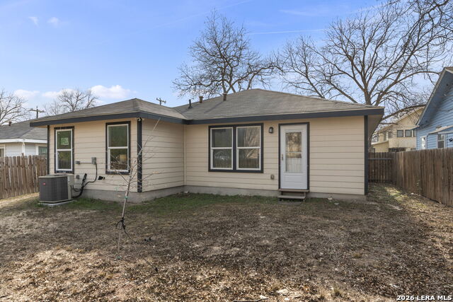 Image 44 of 45 For 611 Whiting  