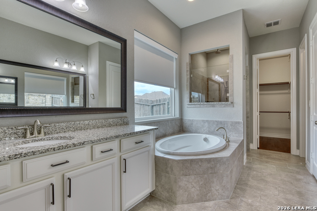 Image 32 of 52 For 3703 Sagrada