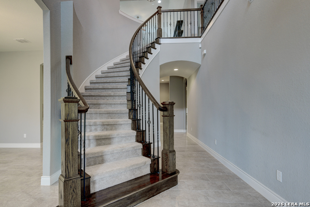 Image 4 of 52 For 3703 Sagrada