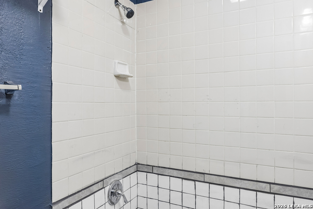 Image 34 of 44 For 253 Carroll  