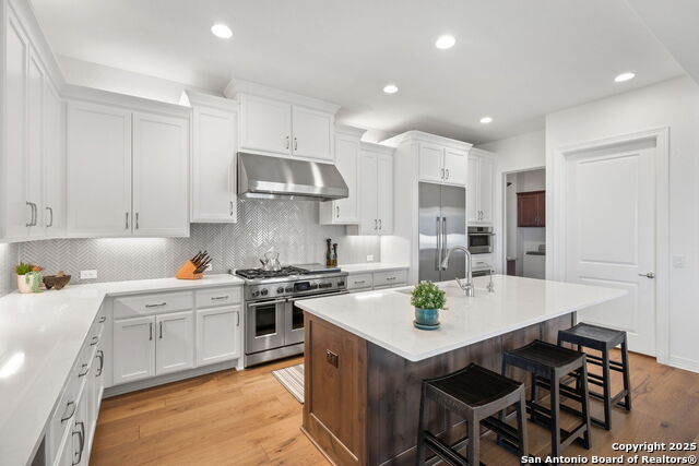 Image 20 of 53 For 23427 Grande Vista