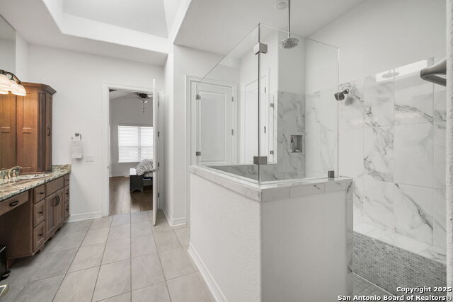 Image 36 of 53 For 23427 Grande Vista