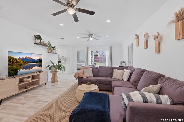 Image 6 of 26 For 2829 Wyoming