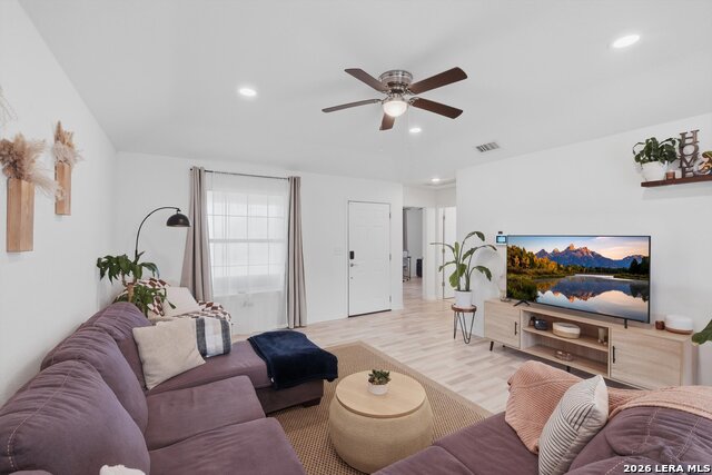 Image 7 of 26 For 2829 Wyoming